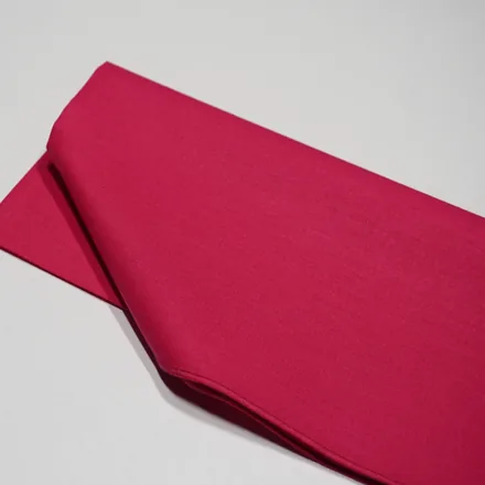 Foulard 03 · Rouge froid clair vif, plié
