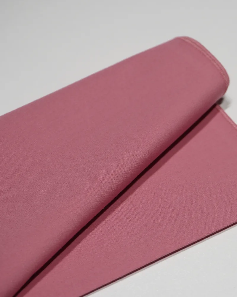 Drape 04 · Red – Cool, Light, Soft, draped