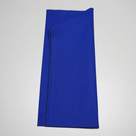 Foulard 05 · Bleu froid sombre vif, plié