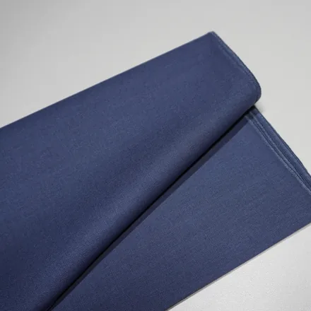 Foulard 06 · Bleu froid sombre doux, drapé