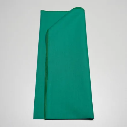 Foulard 11 · Vert froid clair vif, plié