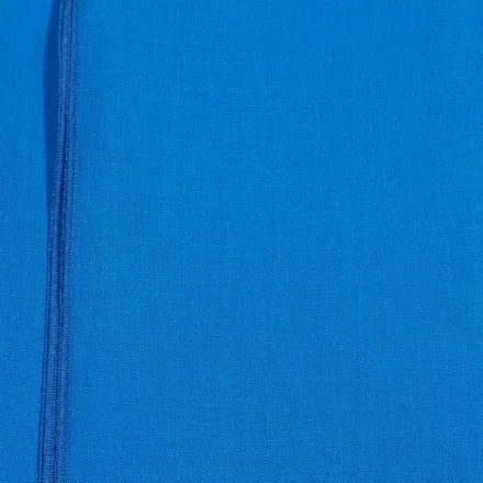 Foulard 17 · Bleu chaud sombre vif, détail du tissu