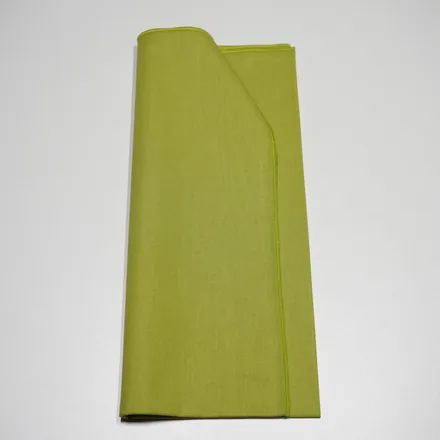 Foulard 23 · Vert chaud clair vif, plié